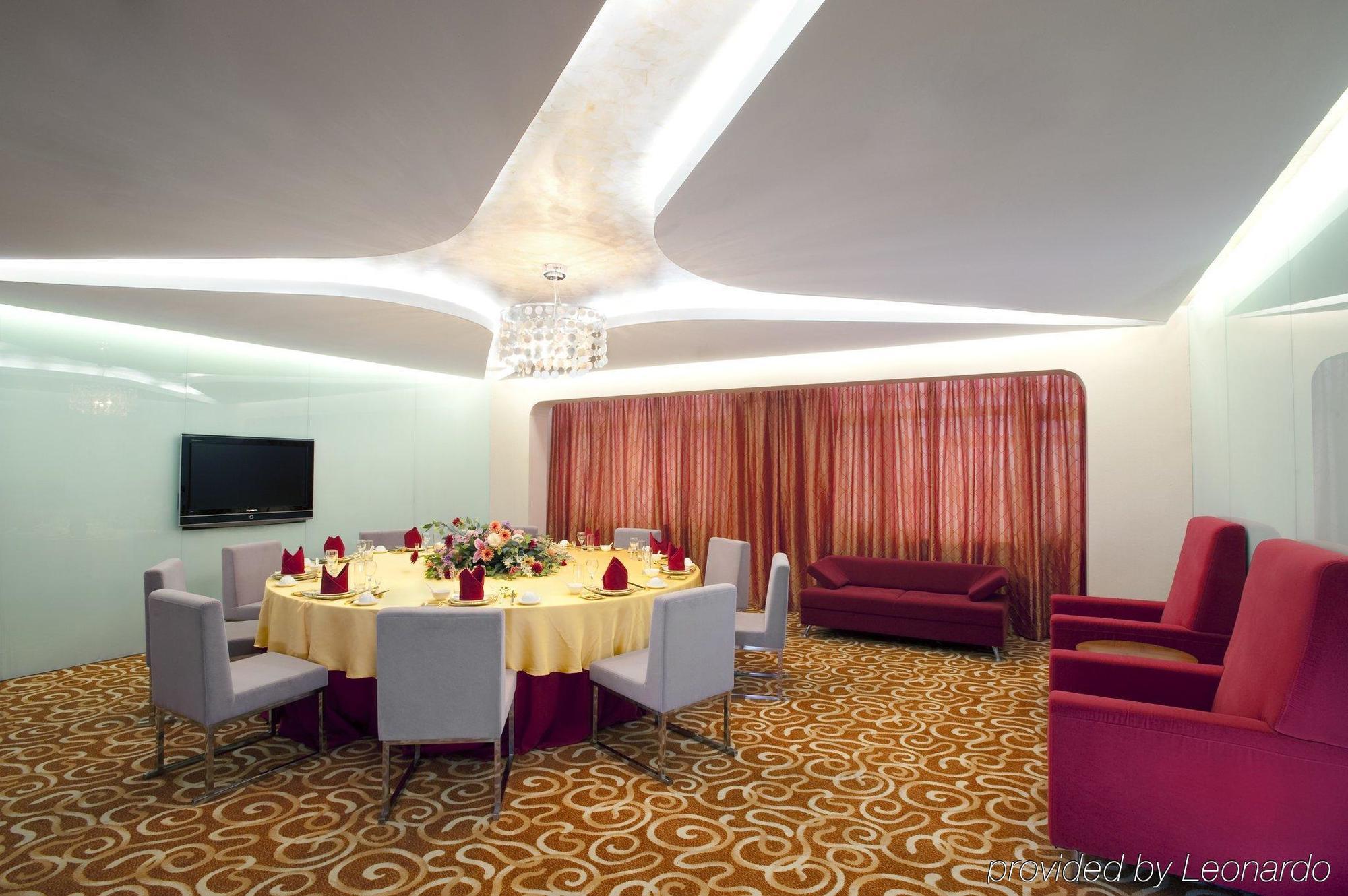 Holiday Inn Express Tianjin Binhai Nhà hàng bức ảnh