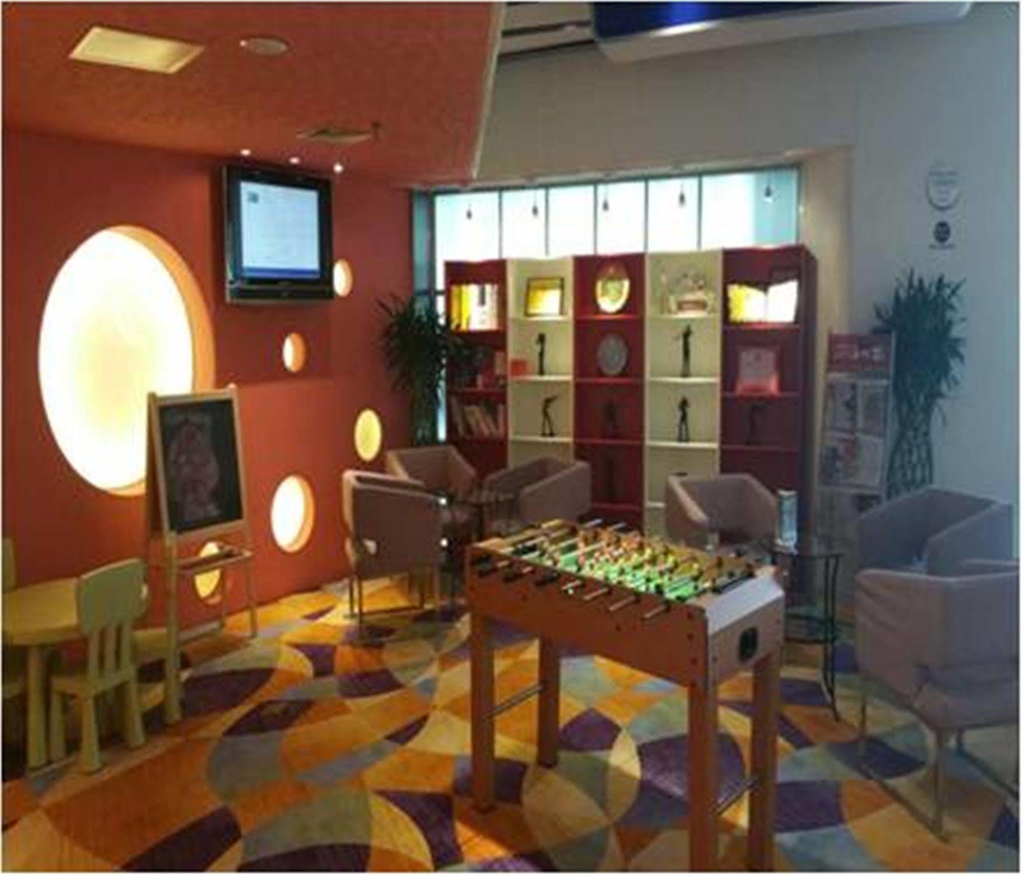 Holiday Inn Express Tianjin Binhai Ngoại thất bức ảnh